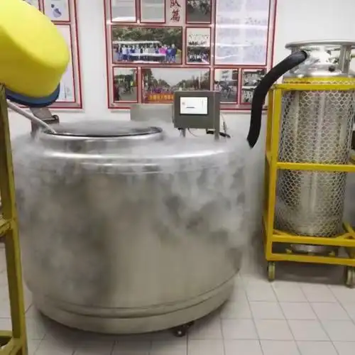 液氮罐充液氮